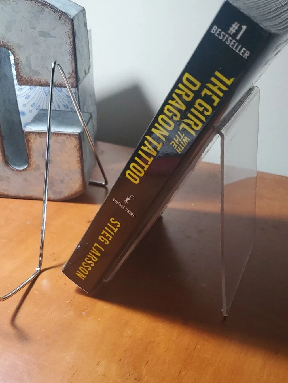 The Girl with the Dragon Tattoo - Stieg Larsson (Gray & Black Cover)